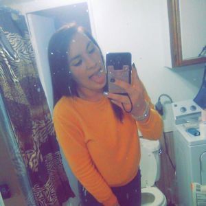 Meet your Posher, Anajelica